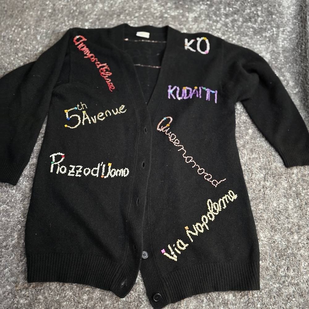 Olivia Vintage Black Embroidered Women's Cardigan Famous Streets